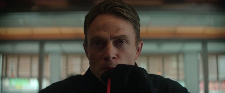 Кадр из 4 серии 2 сезона сериала «Сорвиголова: Рожденный заново»