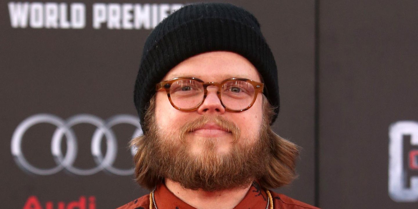 Элден Хенсон фото 4