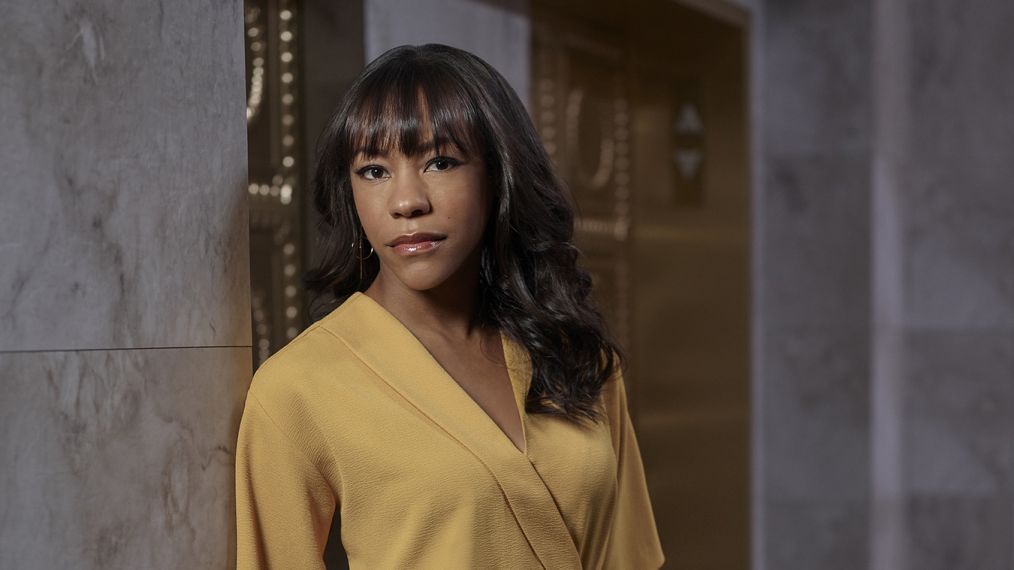 Никки М. Джеймс фото 2