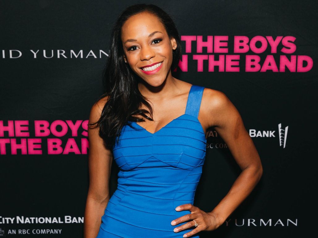 Никки М. Джеймс фото 3